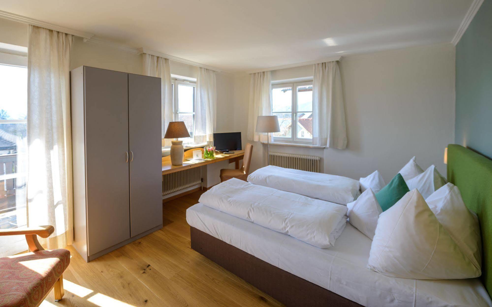 Hotel Walserwirt Екстер'єр фото