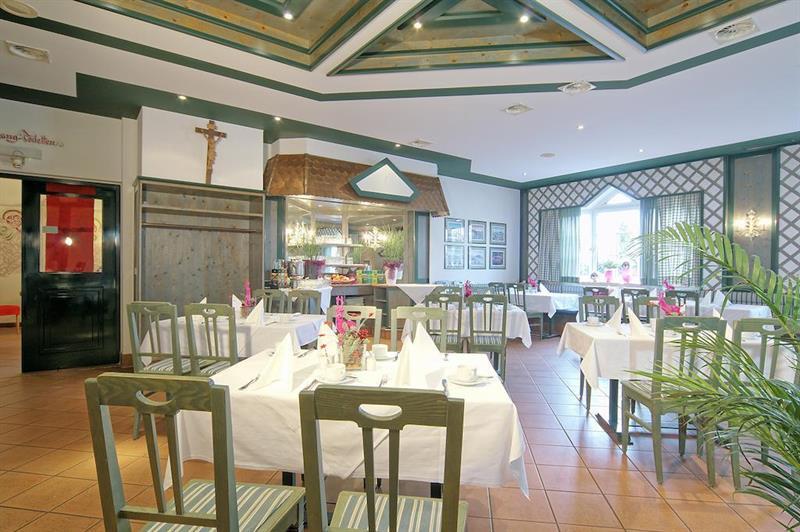 Hotel Walserwirt Екстер'єр фото